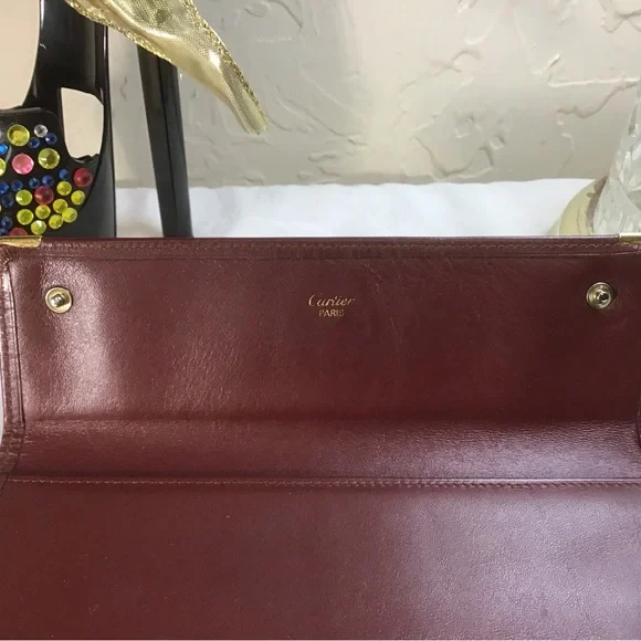 🔴Authentic CARTIER Trifold wallet, made in Paris.